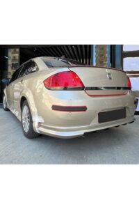 Yenilenmiş Fiat Coupe otomobil, performans odaklı modifikasyonlar ve kapsamlı tuning çalışmalarıyla dikkat çekiyor.