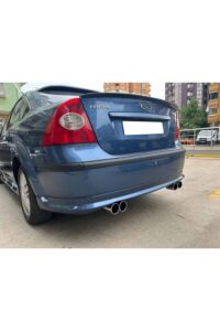 Yüksek kaliteli ayarlanmış otomobil egzoz sistemi, MD Tuning Garaj'da profesyonel tune işleminde.