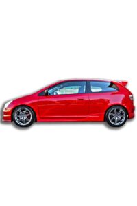 Dinamik kırmızı renkli hız tutkunlarının tercihi sportif hatchback, MD Tuning Garaj servisiyle özelleştirilmiş.
