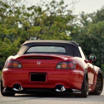 Yüksek performanslı Honda S2000 spor otomobil, MD Tuning Garaj tarafından özelleştirilmiş.