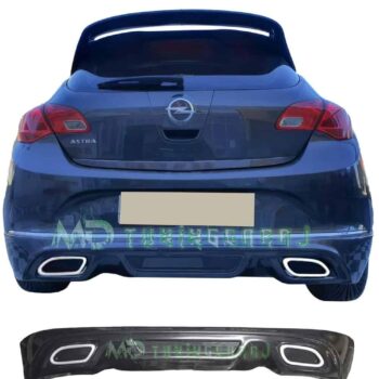 Ağır çatı rüzgarlığı ve egzoz çıkışlarıyla Opel Astra araç arka görünümü, modern stil ve performans odaklı tasarım.