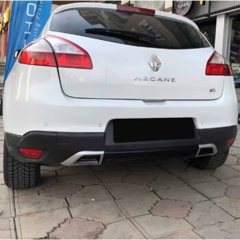 Arka araba resmi, Renault Megane model, oto tuning ve modifiye çalışmalarına uygun.