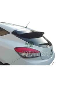 Yüksek performanslı araba modifikasyonu ve tuning detayları.