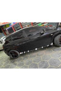 Seat-Leon-Mk2-2005-2012-Boyasiz-Plastik-Marspiyel-Takimi.jpg