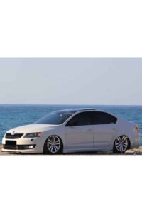 Skoda-Octavia-Mk3-2012-2019-Boyasiz-Plastik-Marspiyel-Takimi.jpg