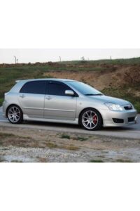 Toyota-Auris-2006-2012-Boyasiz-Plastik-Marspiyel-Takimi.jpg