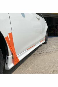 Toyota-Corolla-2013-2018-Boyasiz-Plastik-Custom-Marspiyel-Takimi.jpg