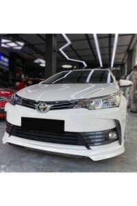 Yüksek performanslı Toyota arabası, MD Tuning Garaj tarafından modifiye edilmiştir.
