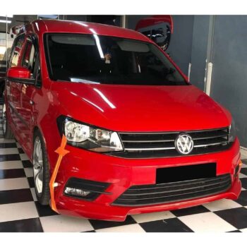 Yüksek performanslı VW Passat aracı, MD Tuning Garaj'da özel modifikasyonlarla hazırlanmış.