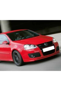 Hızlı kırmızı VW Scirocco araba, otomobil tuning ve modifikasyon hizmetleriyle ilgili.