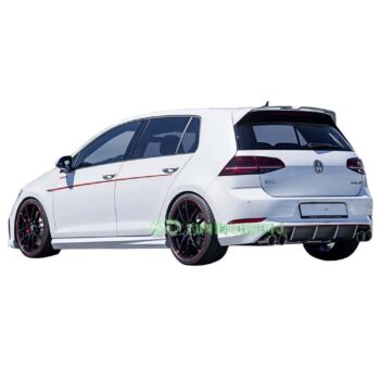 Yüksek performanslı VW Golf R, şık tasarımı ve sportif özellikleriyle otomobil tutkunlarının ilgisini çekiyor.