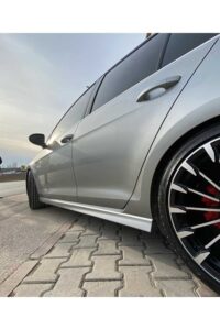 Volkswagen-Golf-7-7.5-2012-2019-Boyasiz-Plastik-R-Marspiyel-Takimi.jpg