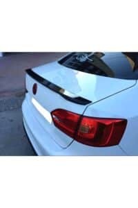 Arka Yaklaşık Volkswagen araç, Spoiler ve Krom Detaylar, Otomobil Tuning ve Modifikasyon.