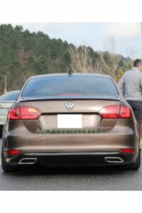 Volkswagen-Jetta-Mk6-2010-2014-Makyajsiz-Kasa-Uyumlu-Boyasiz-Plastik-Egzoz-Gorunumlu-Difuzor.jpg