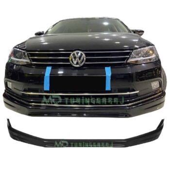 Araba ön görünümünde VW şık ön ızgara ve farlar, siyah renkli otomobil, MD Tuning Garaj logosu ve yan koruma çıtaları.