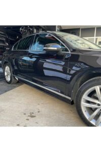 Yüksek performanslı siyah lüks sedan aracı, MD Tuning Garaj'da detaylı modifikasyon ve bakım uygulamasıyla hazır hale getirilmiştir.