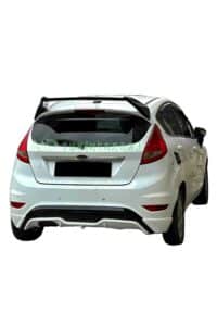 Yüksek performanslı otomobil modifikasyonu, şık tasarım ve aerodinamik spor egzoz sistemi ile M D Tuning Garaj.