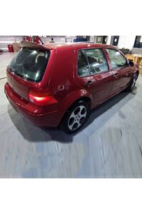 Araba bakım ve modifiye hizmetleri için MD Tuning Garaj'da uzman ekip.