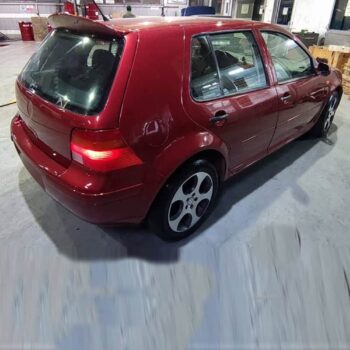 Araba bakım ve modifiye hizmetleri için MD Tuning Garaj'da uzman ekip.
